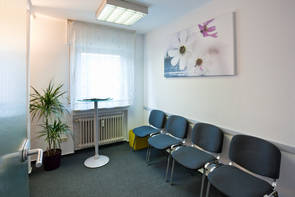 Wartezimmer unserer Orthopädie-Praxis für Kornwestheim & Zuffenhausen